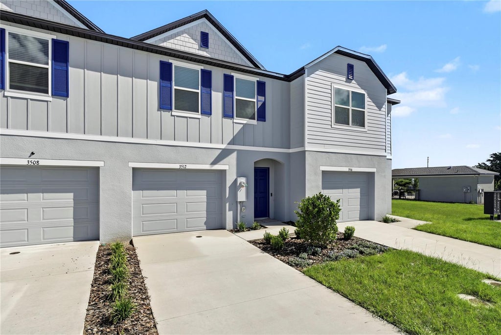 Photo of 3512 Eagles Crossing Way, Lakeland, FL 33803 (MLS # O6440842)