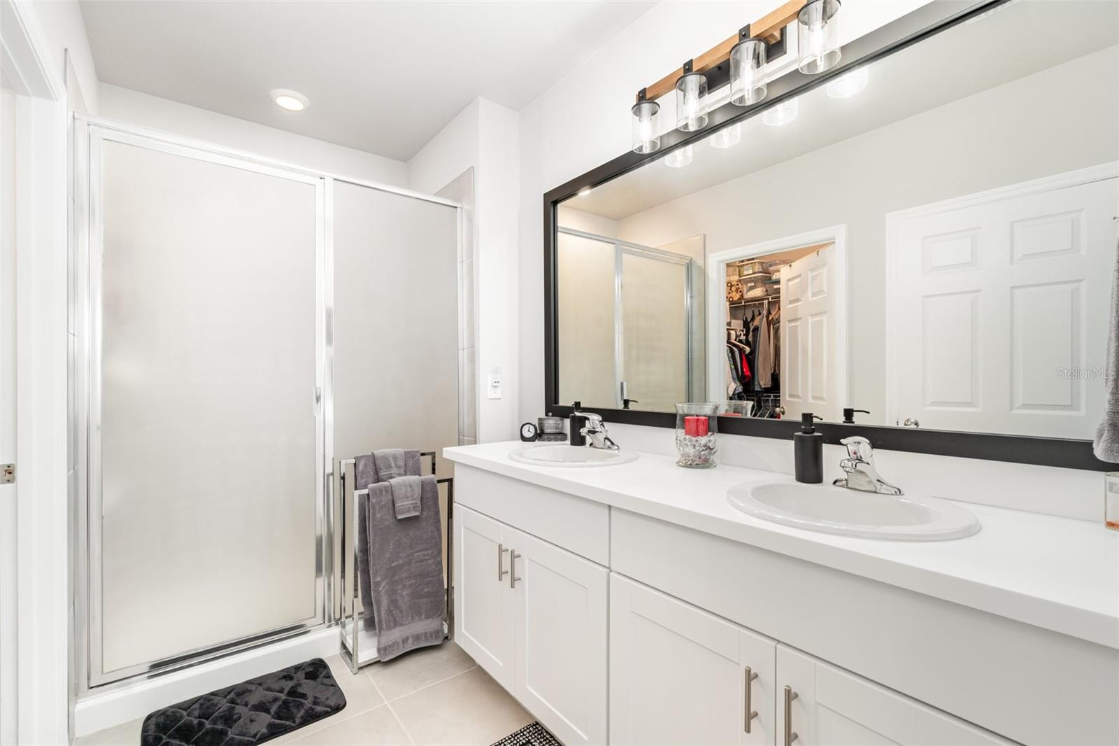 MAGNOLIA LNDG PCLS B & D - Residential