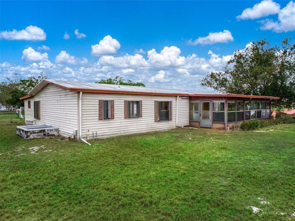 Photo of 247 Hickory Ridge Drive, Sebring, FL 33876 (MLS # P4937646)