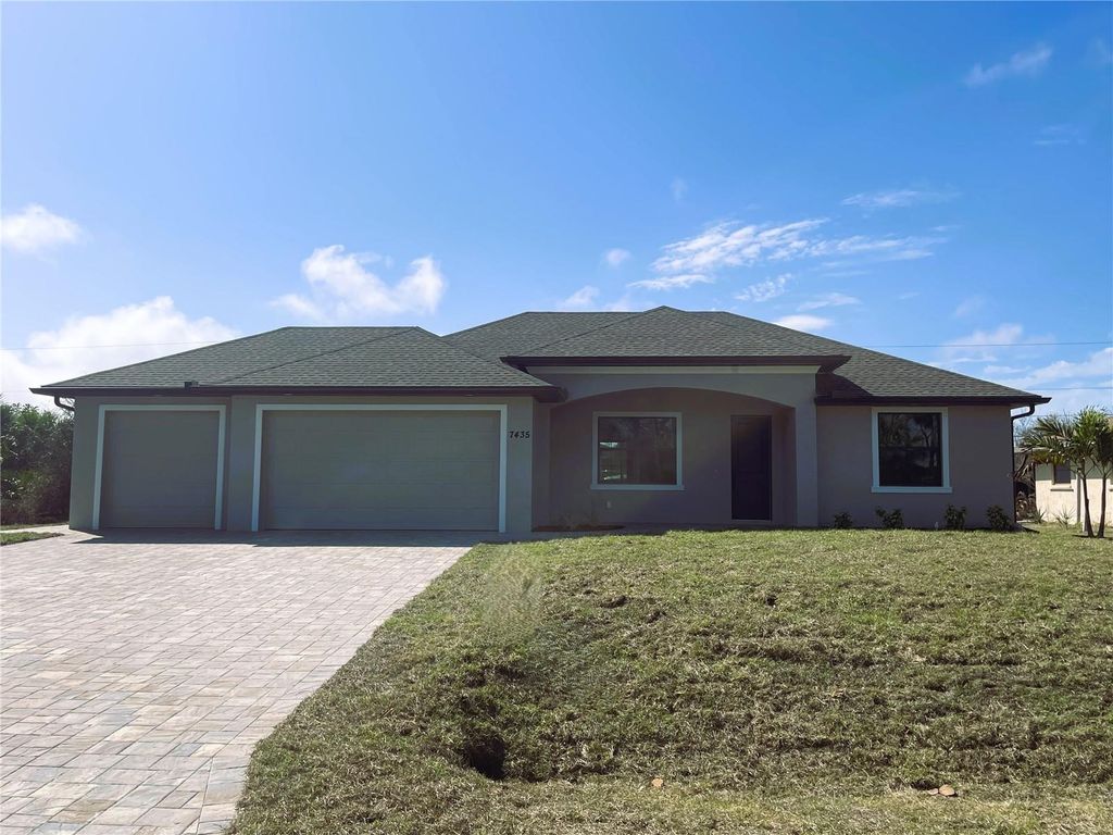 Photo of 7435 Grand Concourse Street, Englewood, FL 34224 (MLS # D6145915)