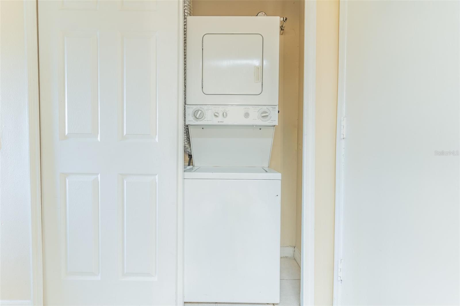 WATERFALL COVE - Residential