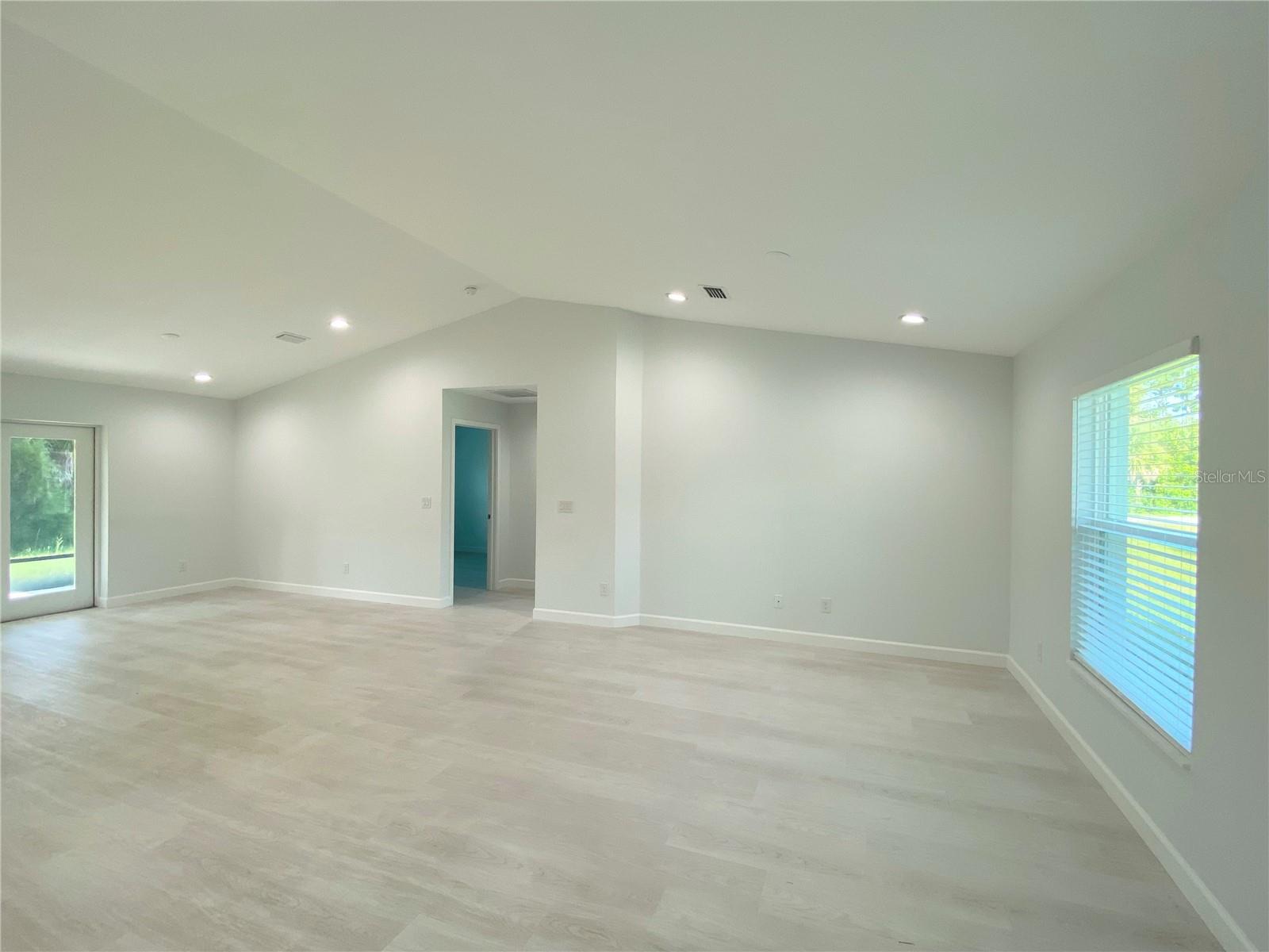 WARM MINERAL SPGS - Residential