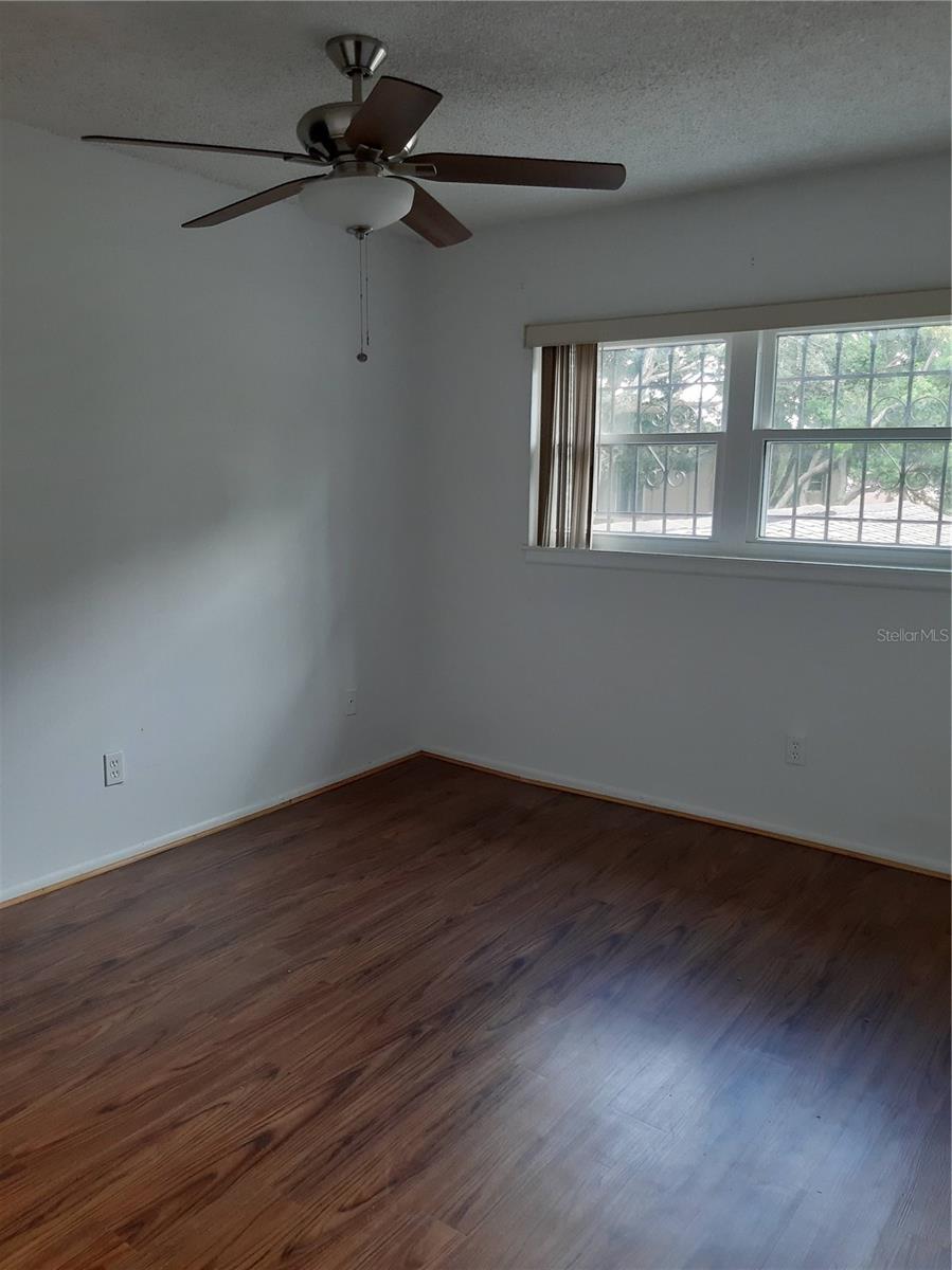 PARK LAKE TWNHS PH 02 - Residential