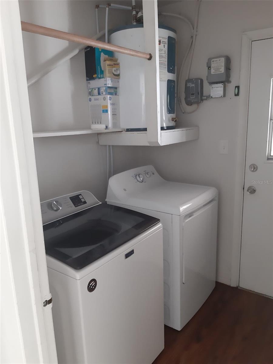 PARK LAKE TWNHS PH 02 - Residential