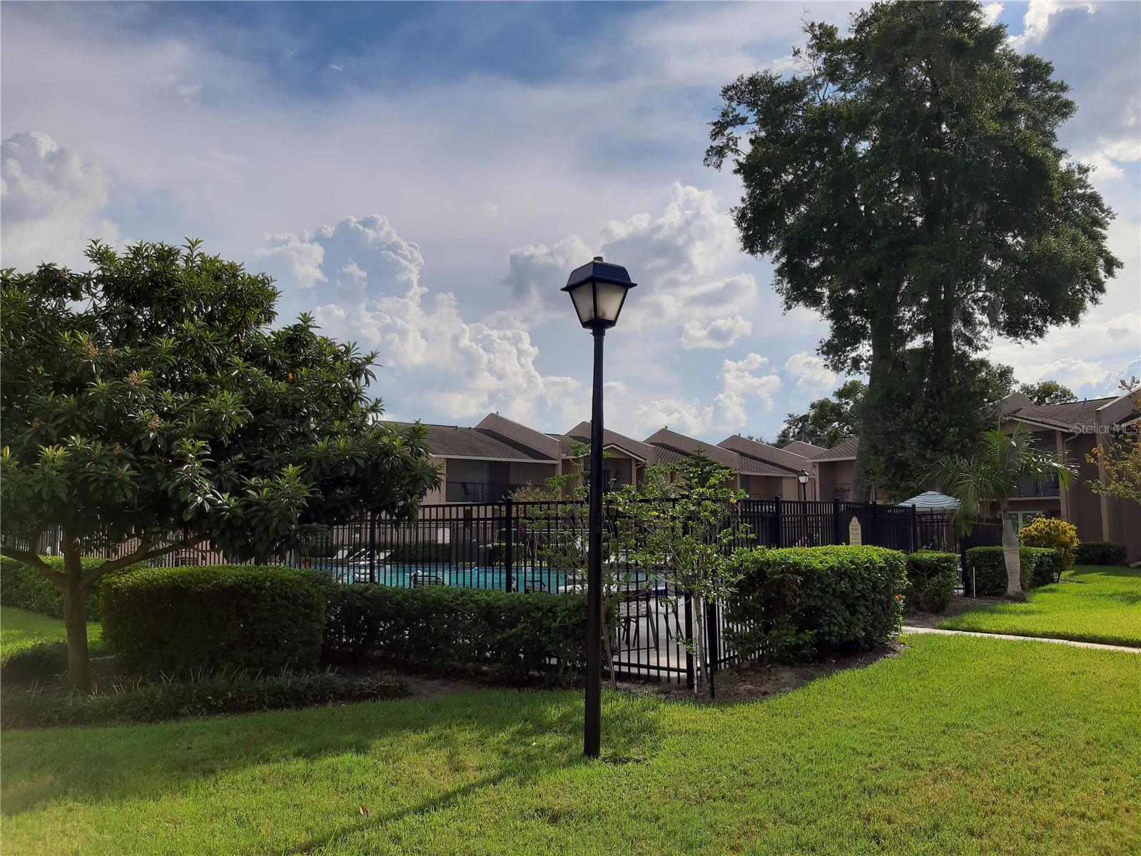 PARK LAKE TWNHS PH 02 - Residential