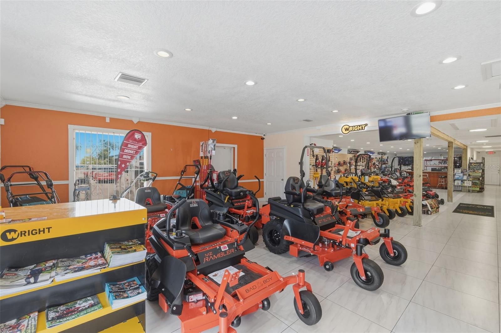 UNPLATTED - Commercial Lease