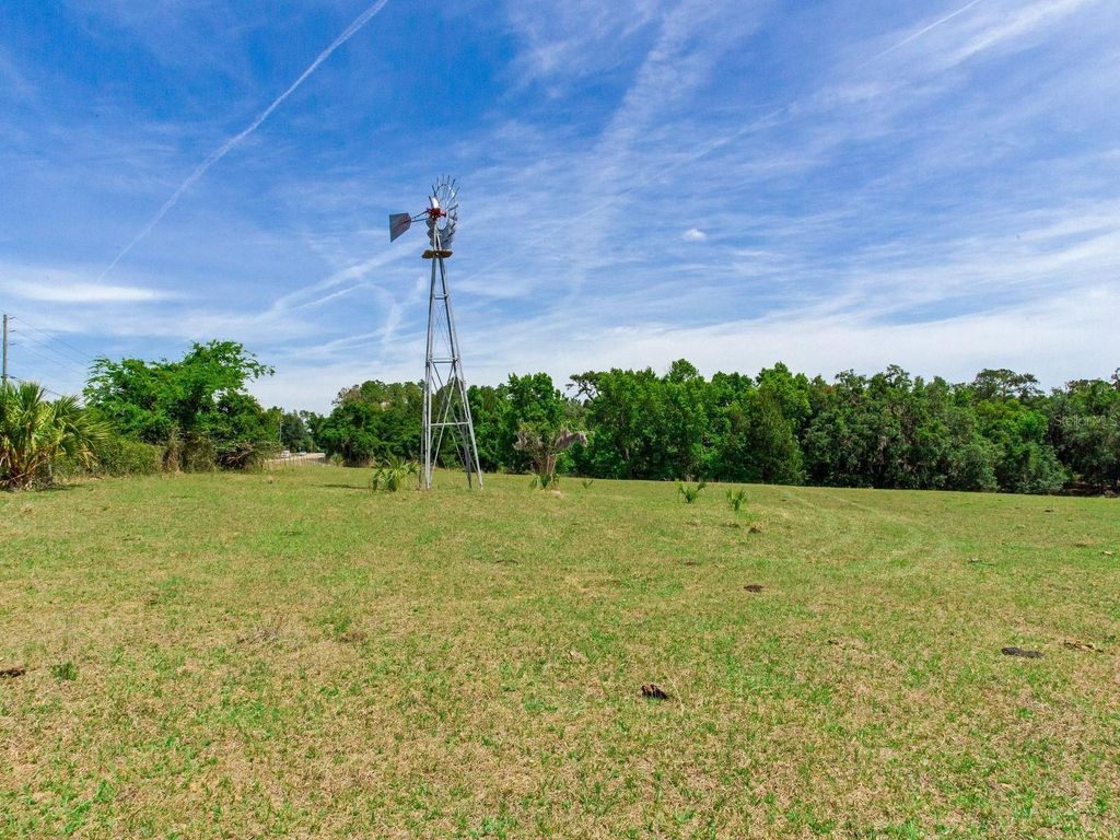 Photo of Spring Lake Highway, Brooksville, FL 34602 (MLS # TB8511120)