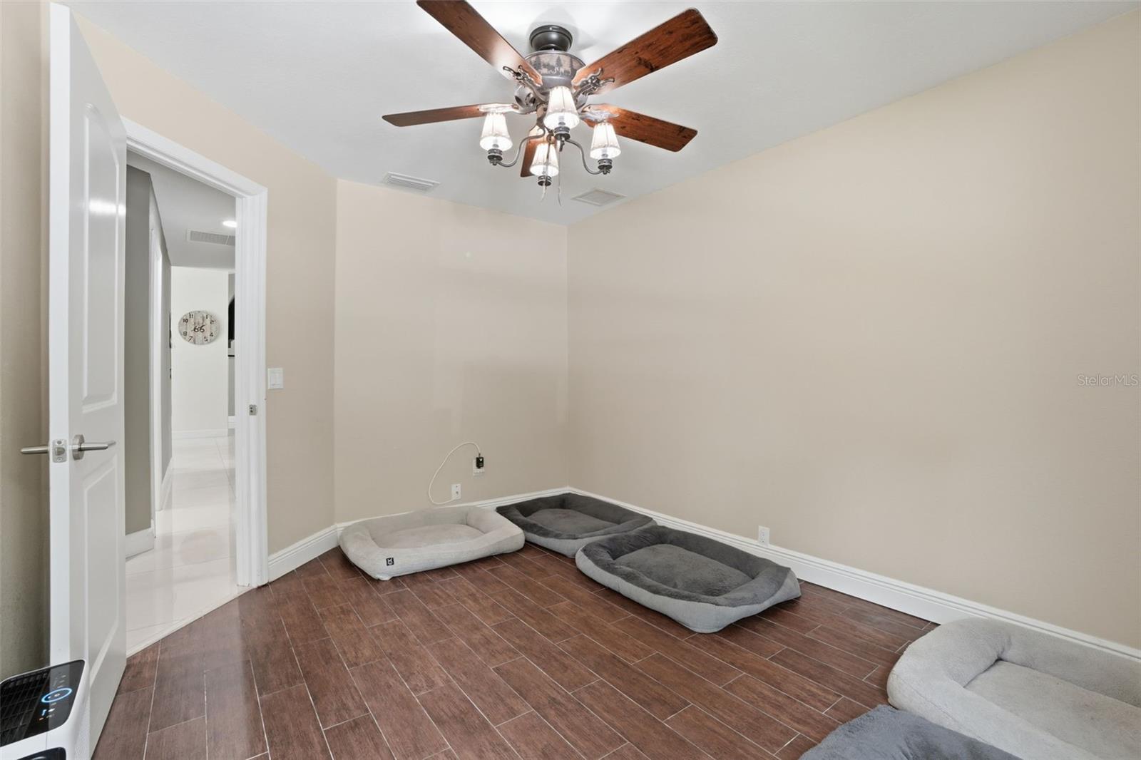 BAHAMA RANCHES - Residential