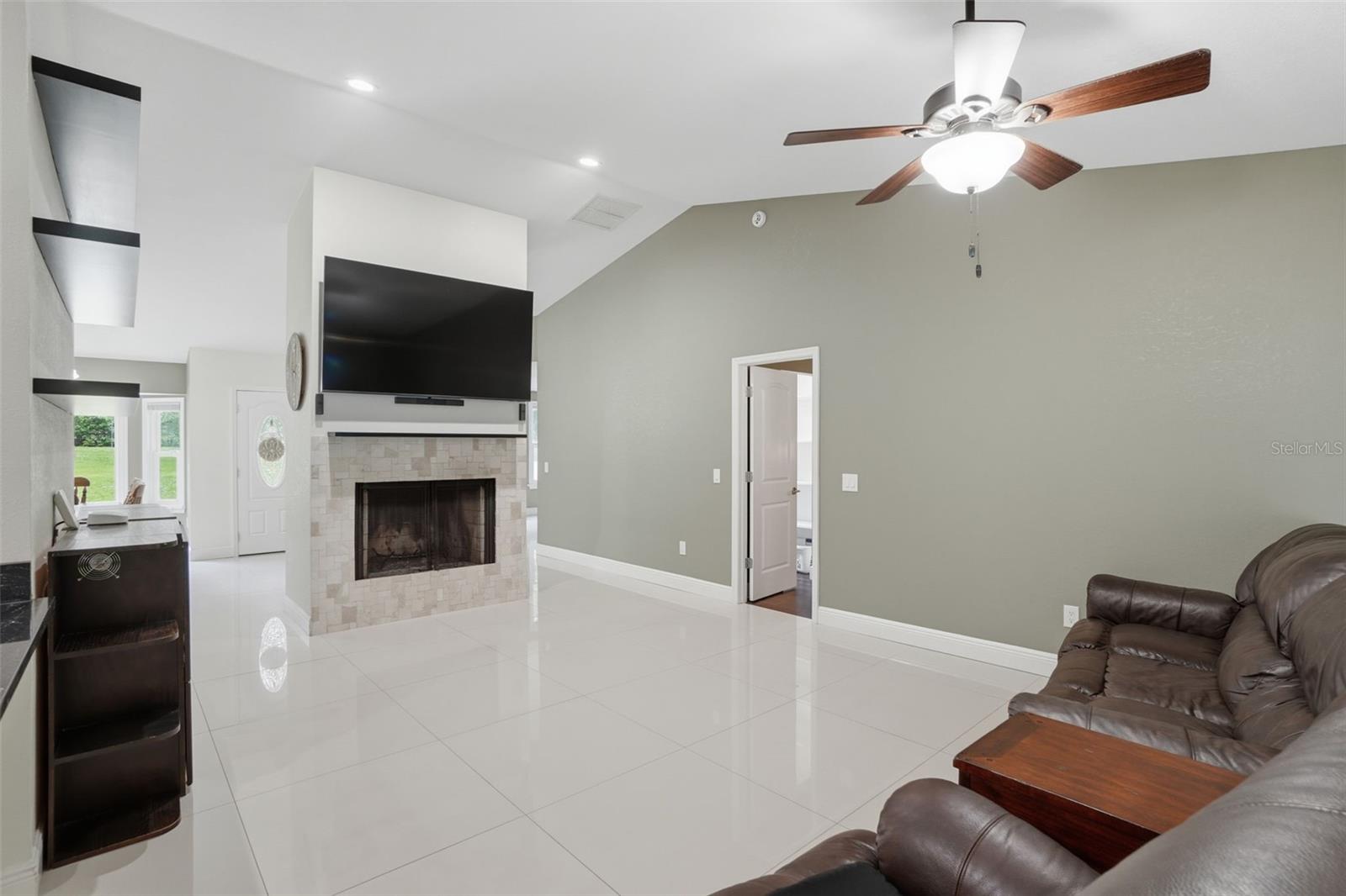 BAHAMA RANCHES - Residential