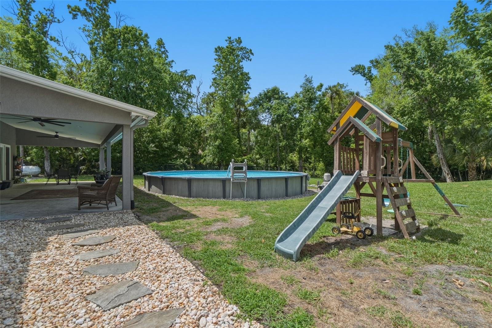 BAHAMA RANCHES - Residential