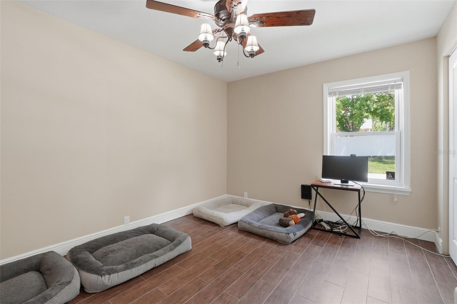 BAHAMA RANCHES - Residential