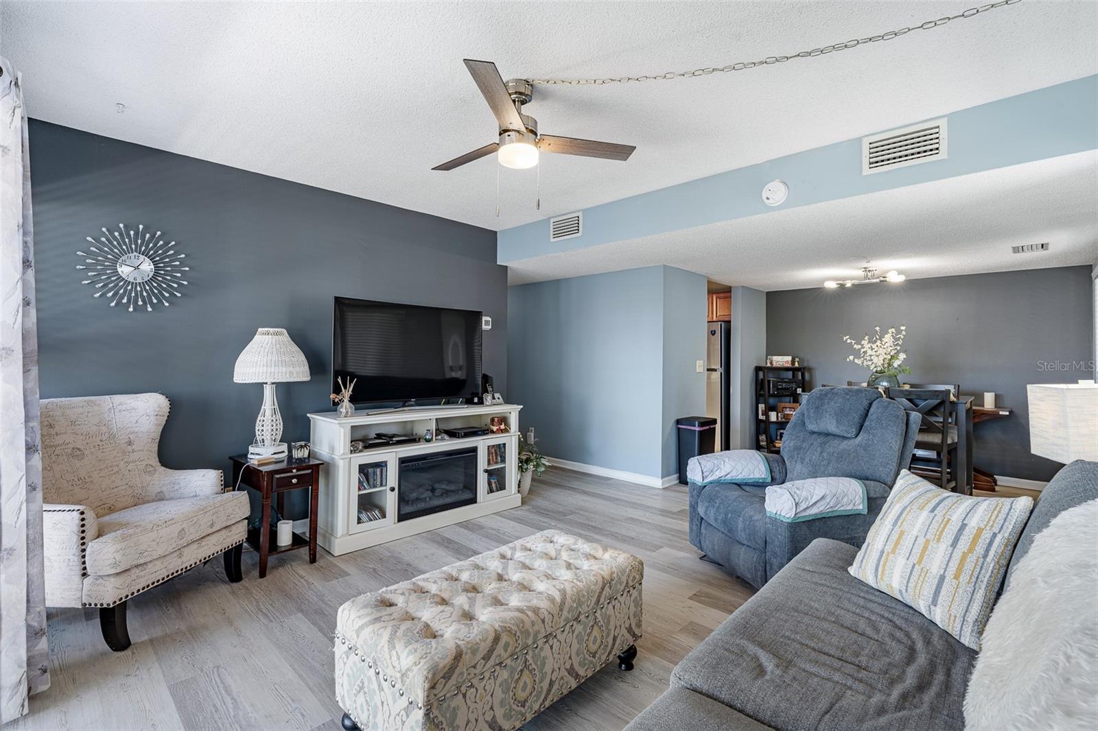 PALM CLUB CONDO - Residential