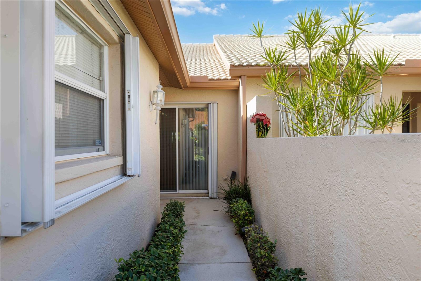 CASA DEL SOL SEC VI - Residential