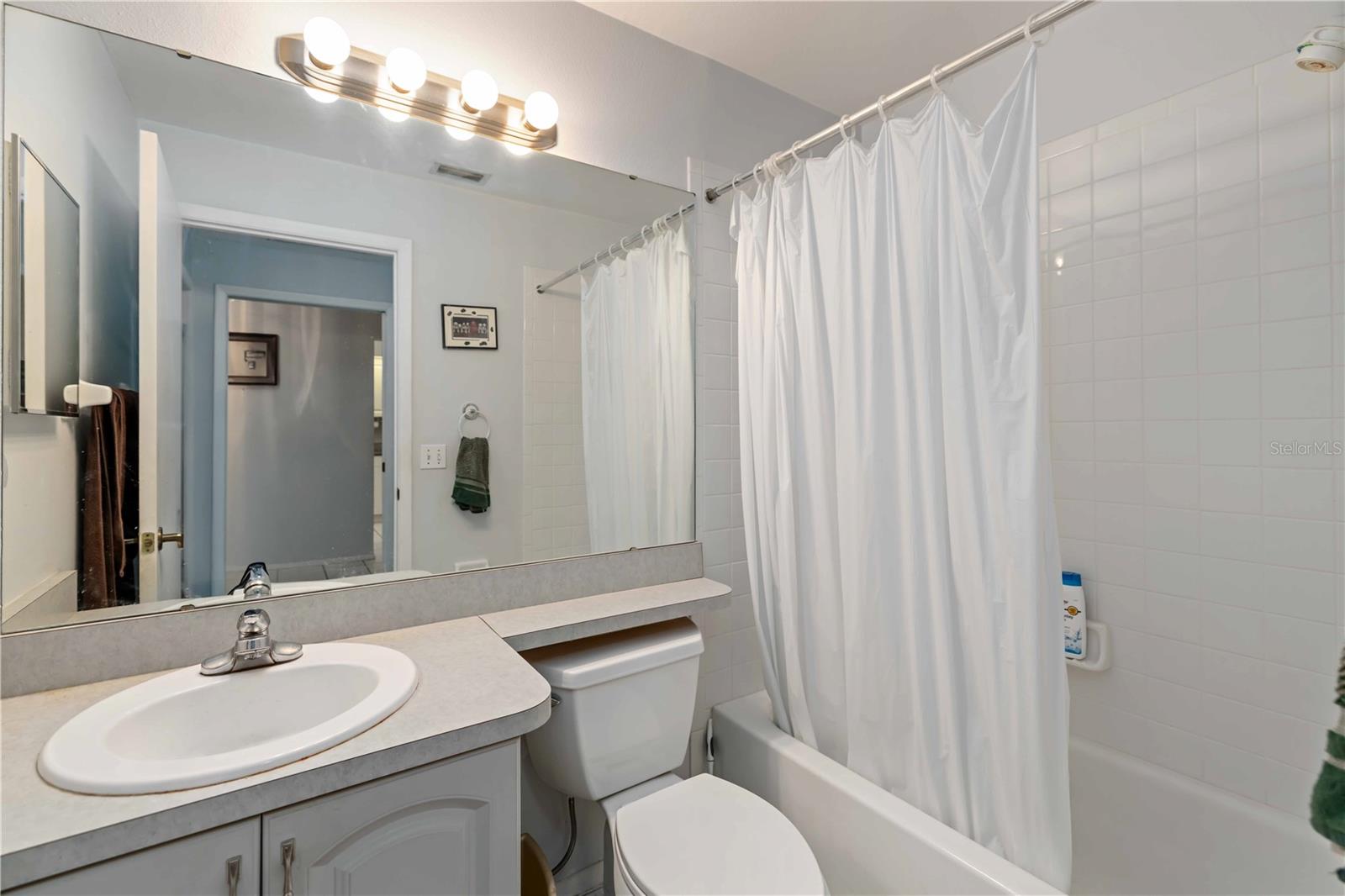 CASA DEL SOL SEC VI - Residential