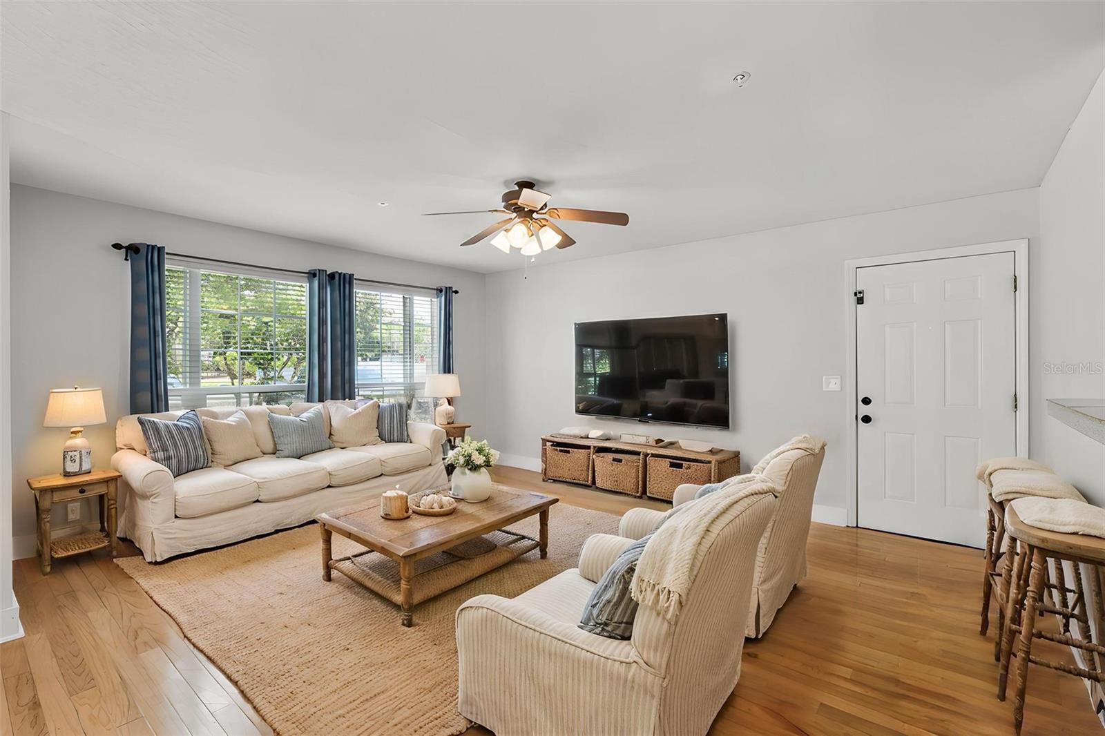 HUNTERS CHASE CONDO PH 1 - Residential