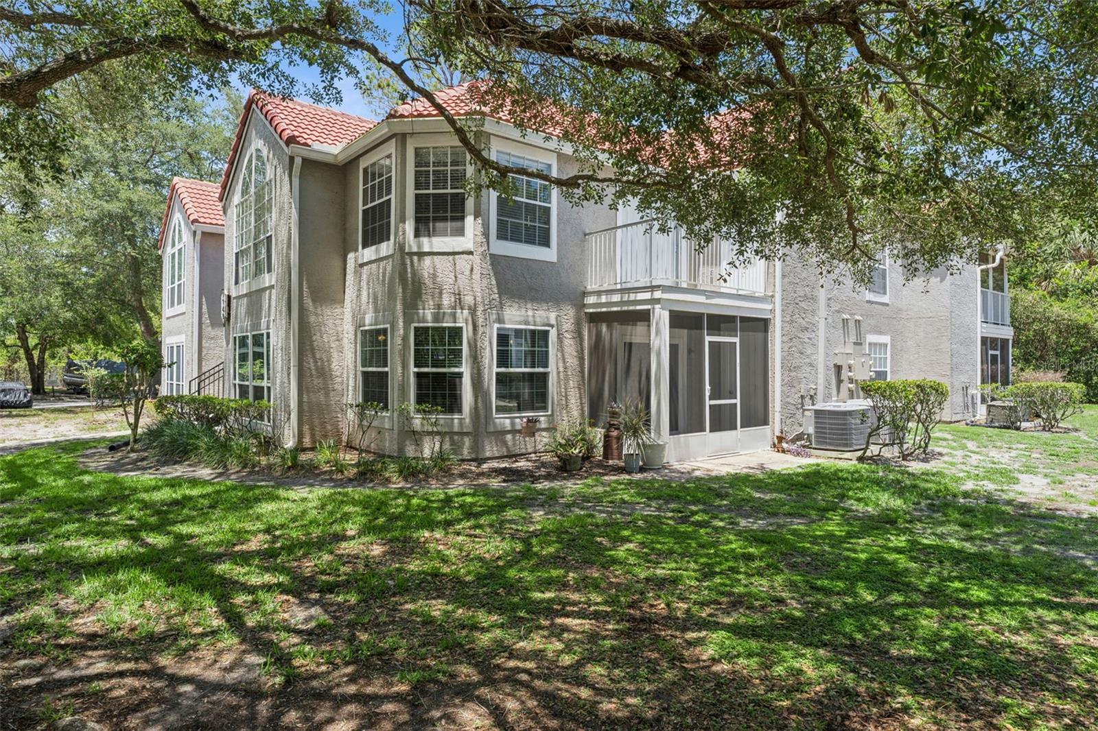 HUNTERS CHASE CONDO PH 1 - Residential