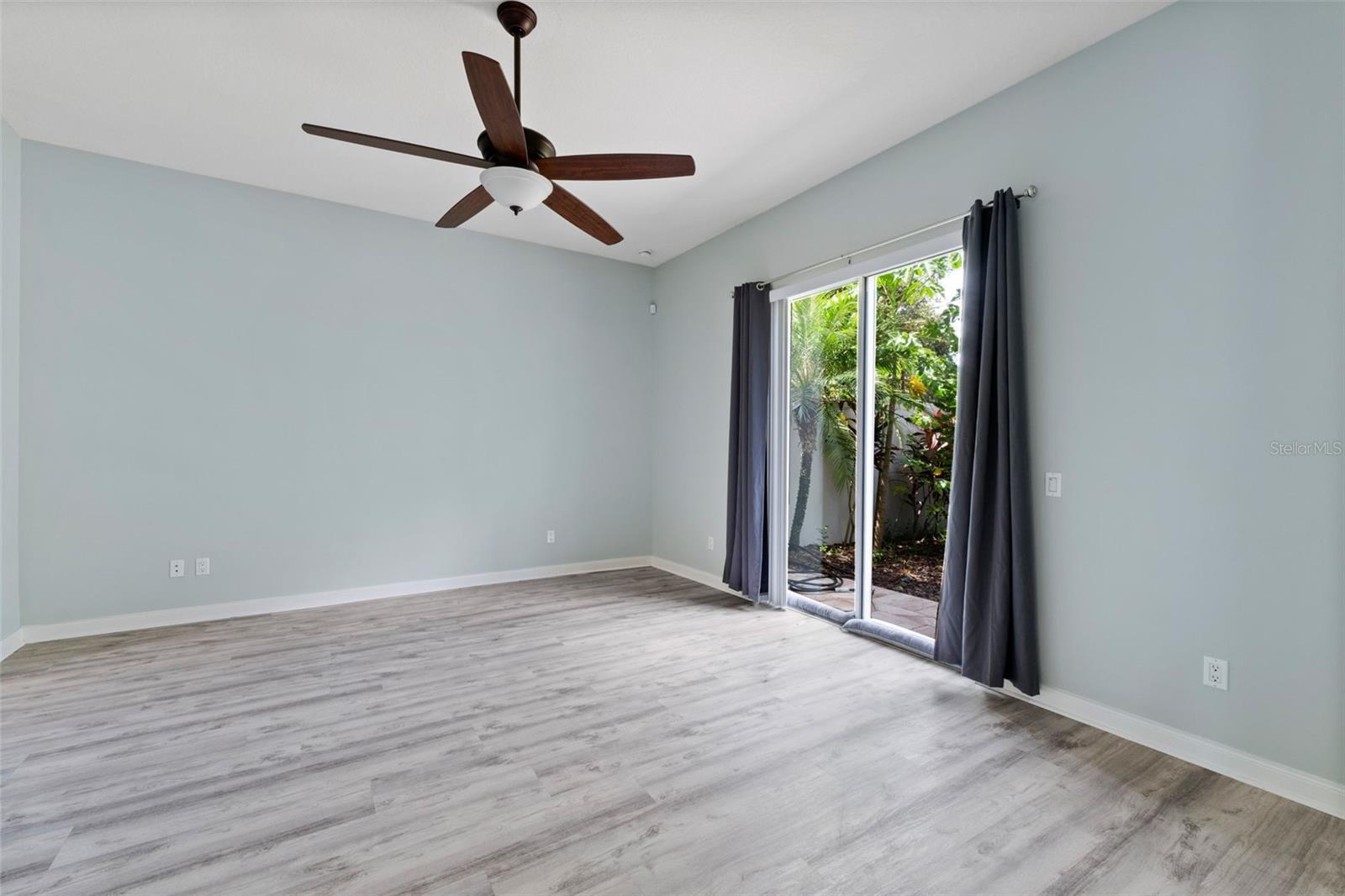 VILLAGEWALK - Residential Lease