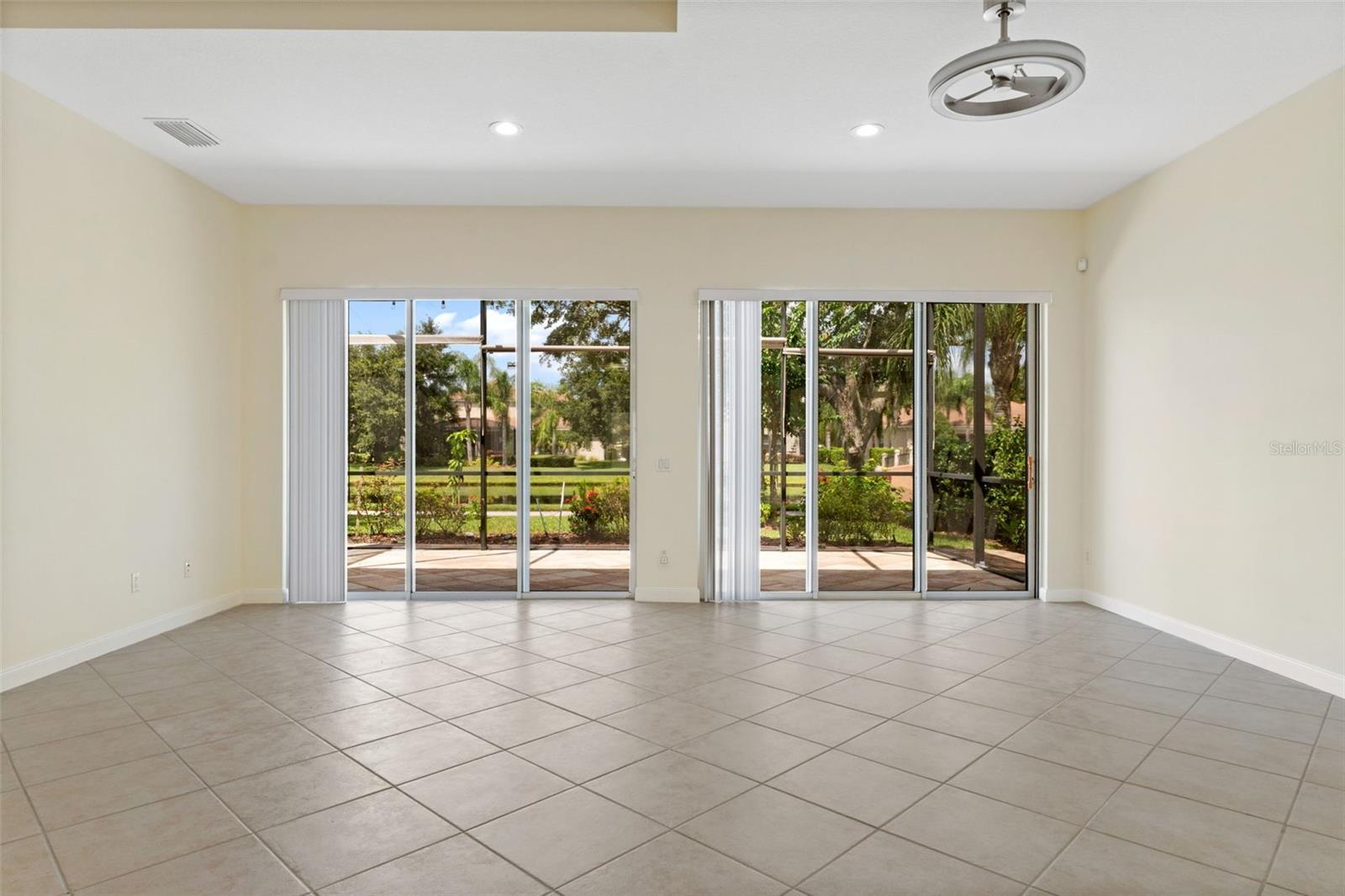 VILLAGEWALK - Residential Lease