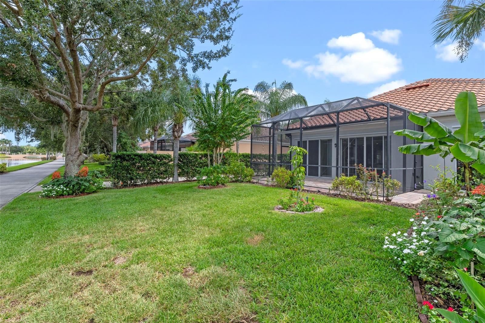 VILLAGEWALK - Residential Lease