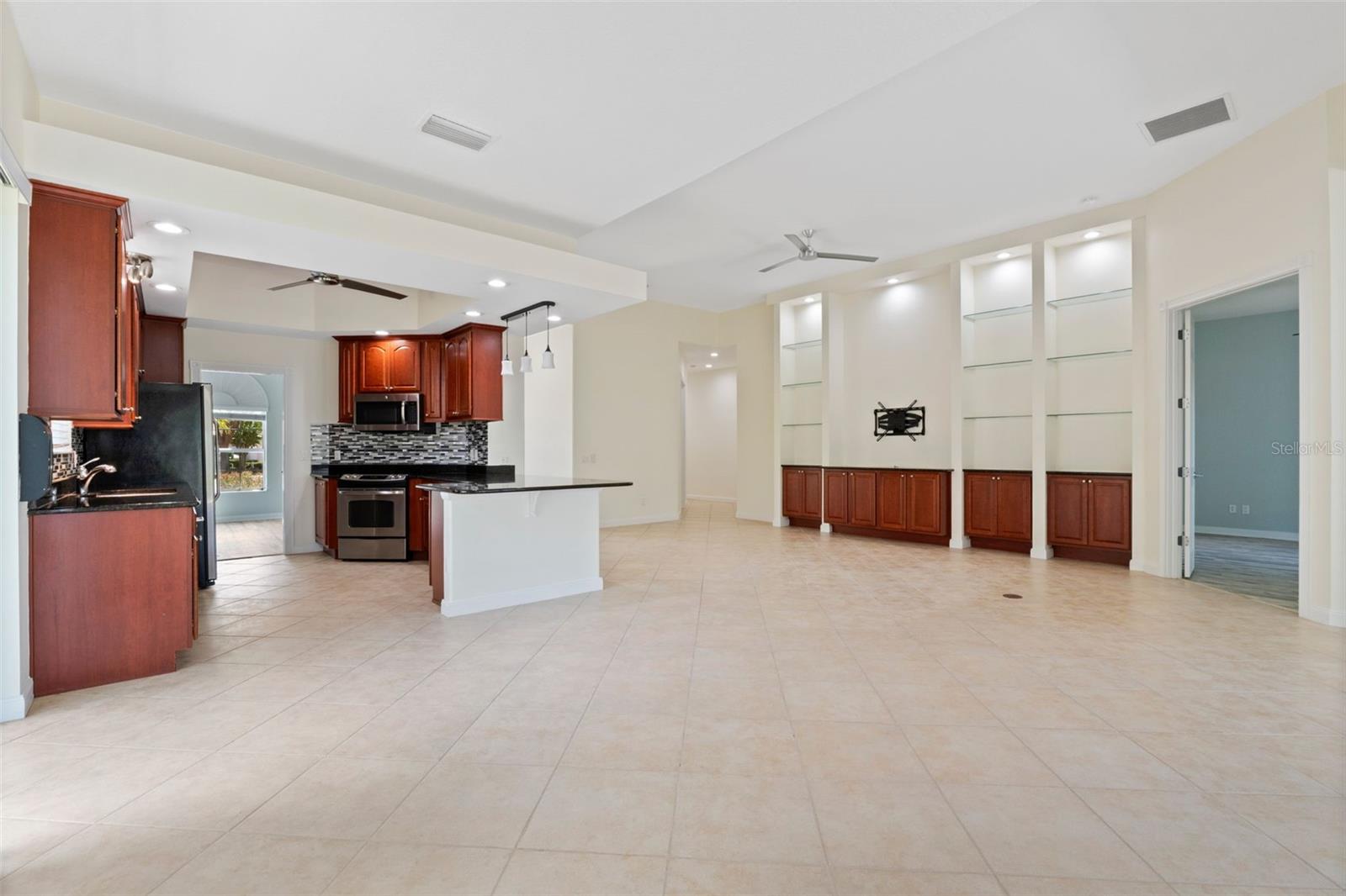 VILLAGEWALK - Residential Lease