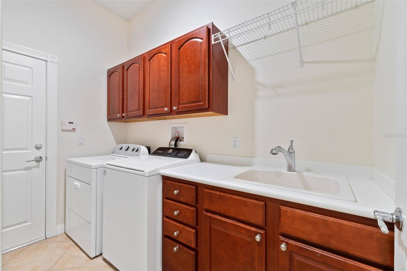 VILLAGEWALK - Residential Lease