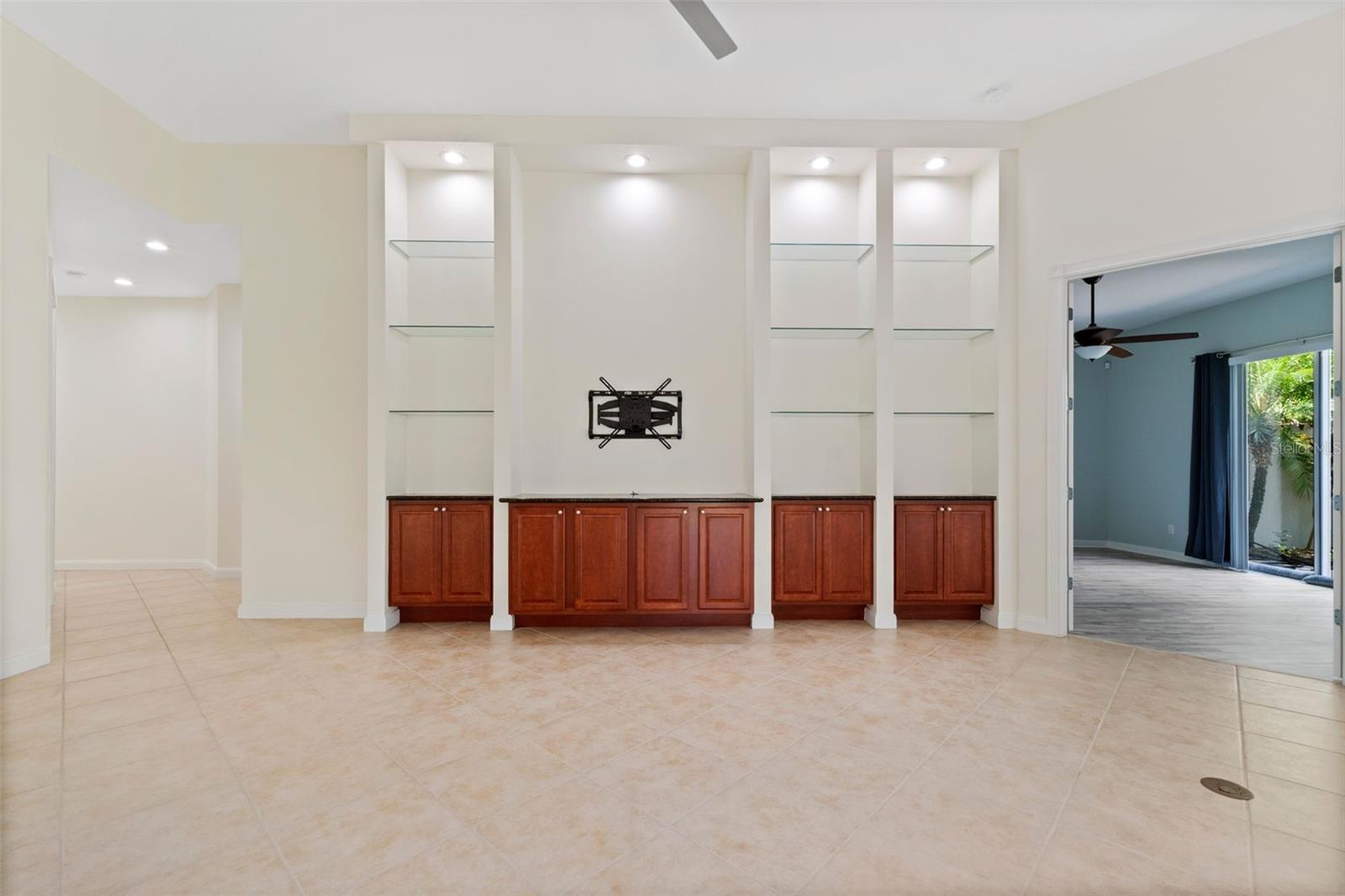 VILLAGEWALK - Residential Lease