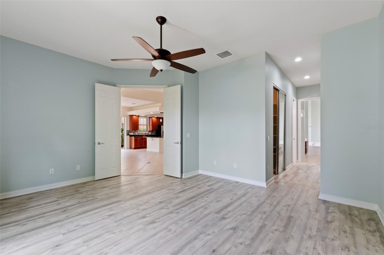 VILLAGEWALK - Residential Lease