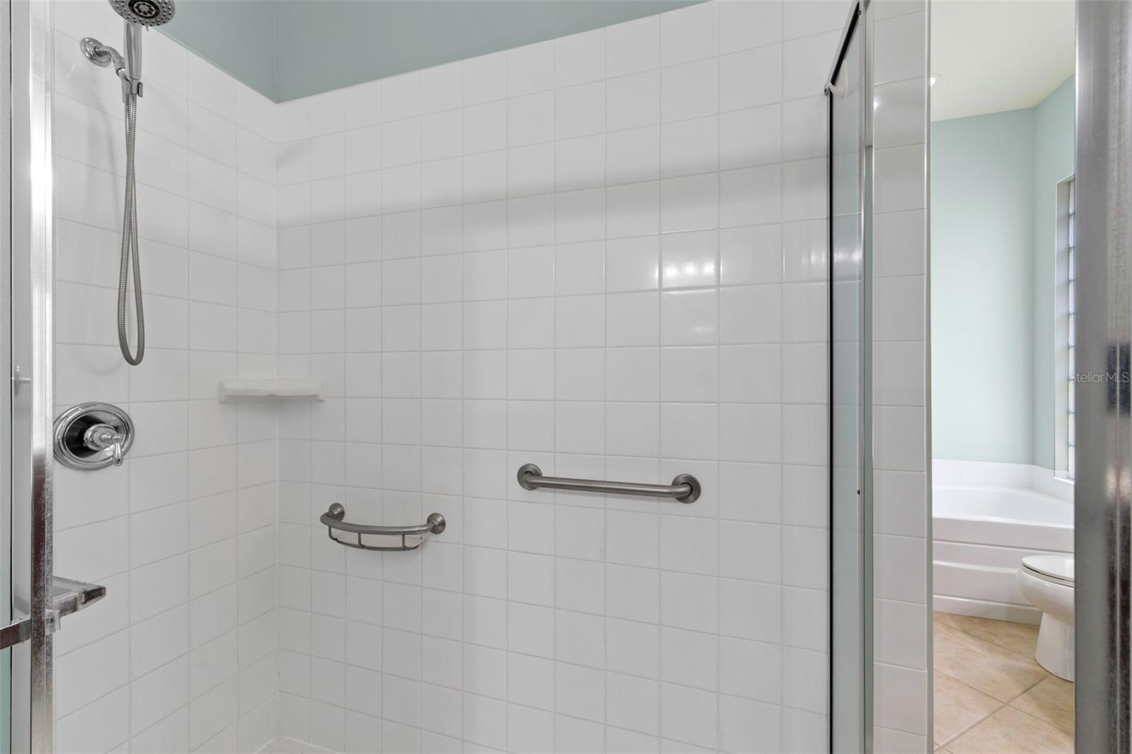 VILLAGEWALK - Residential Lease