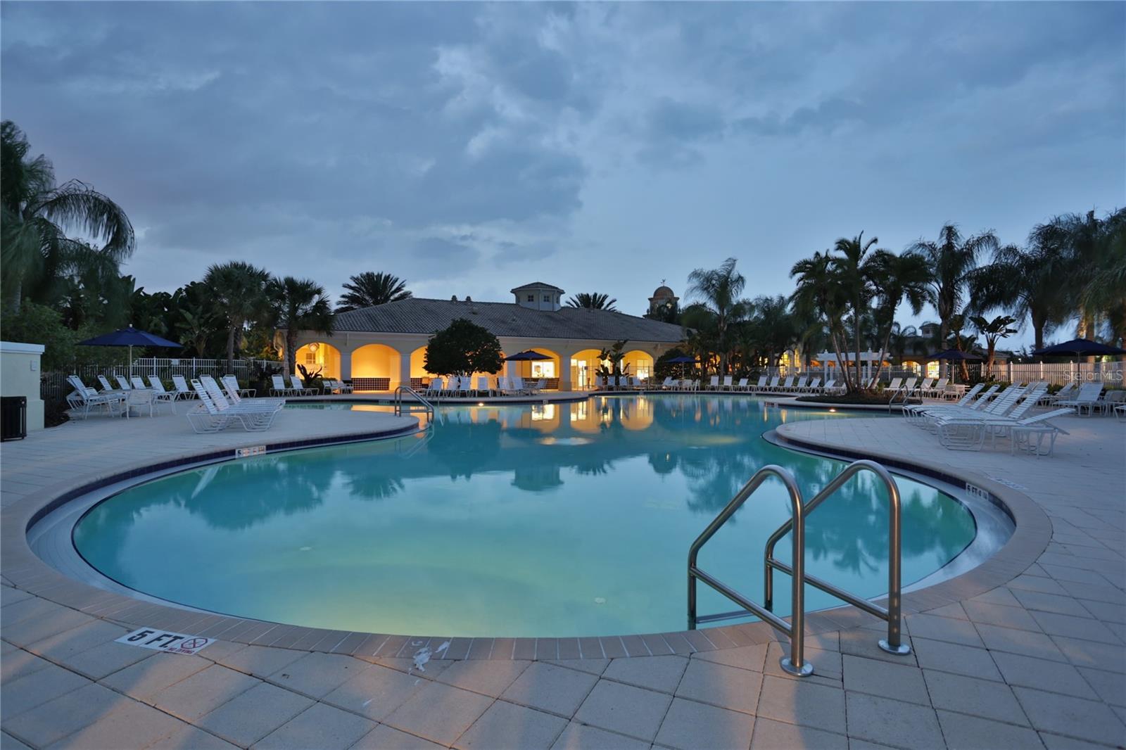 VILLAGEWALK - Residential Lease