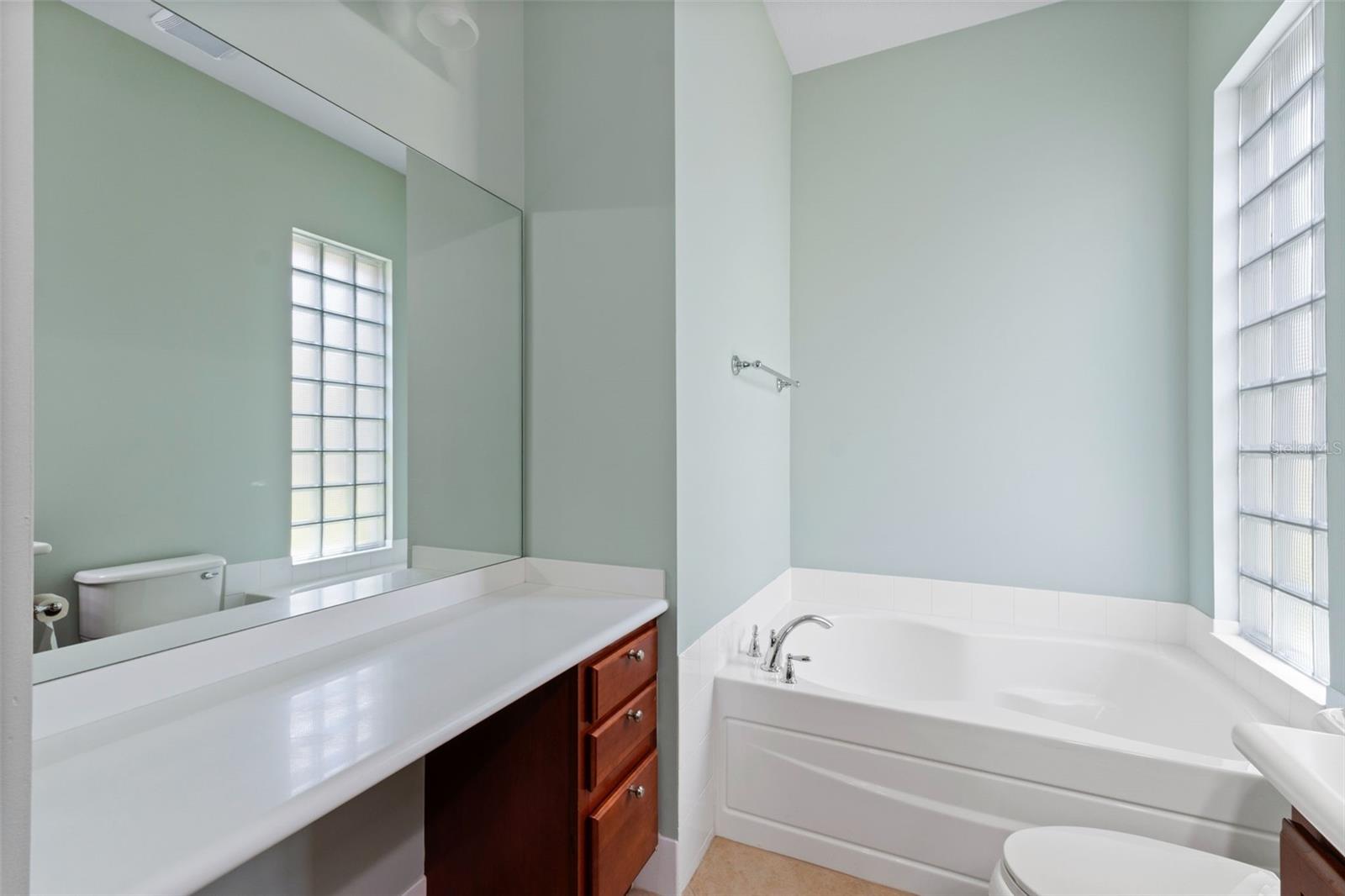 VILLAGEWALK - Residential Lease