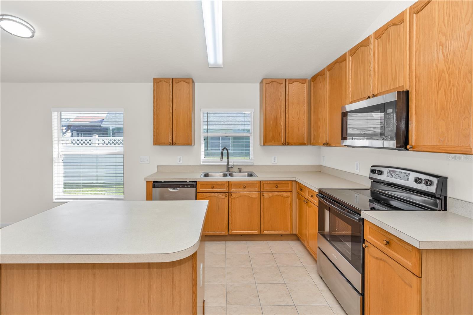 WINDSOR POINT - Residential