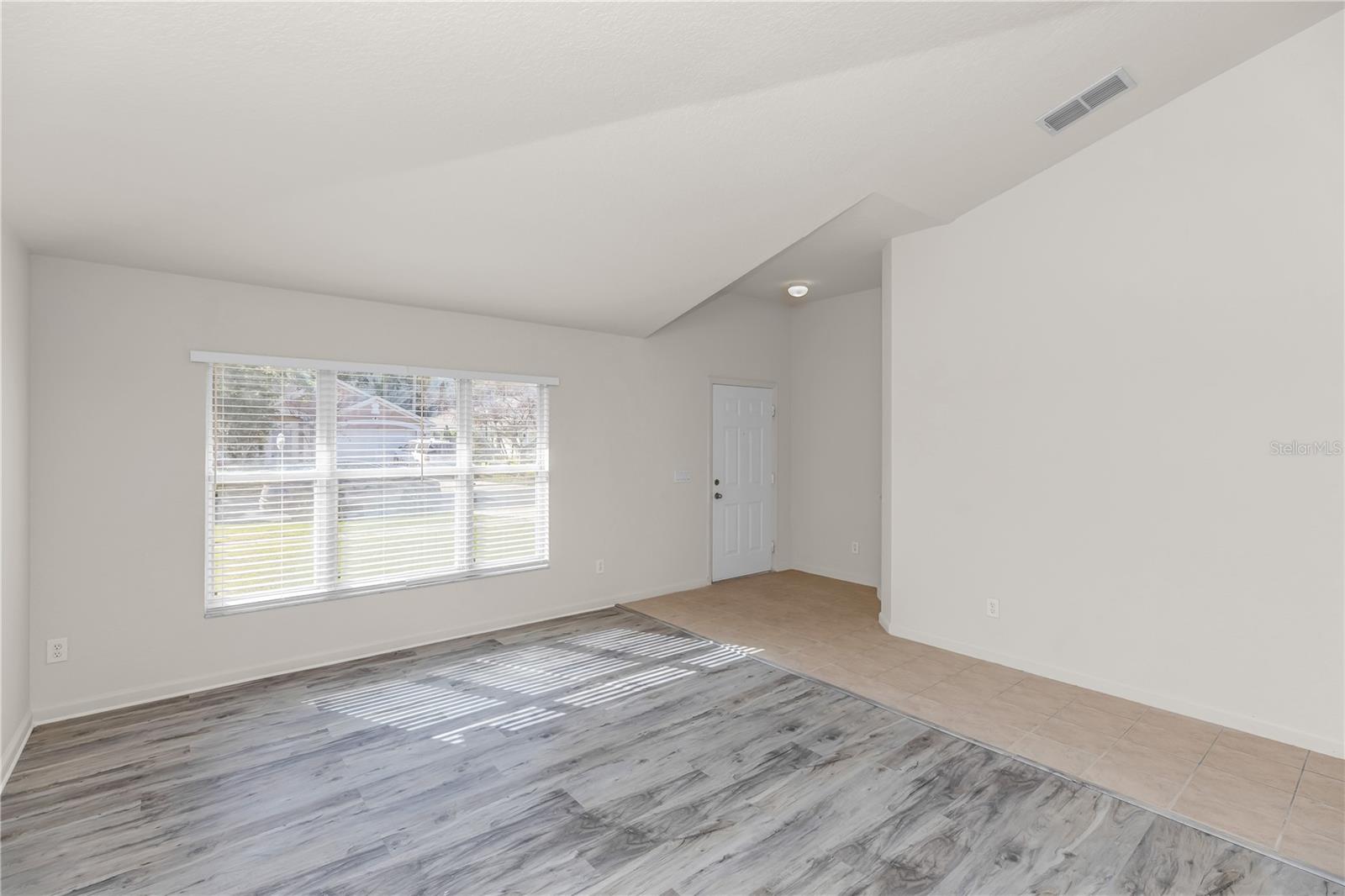 WINDSOR POINT - Residential