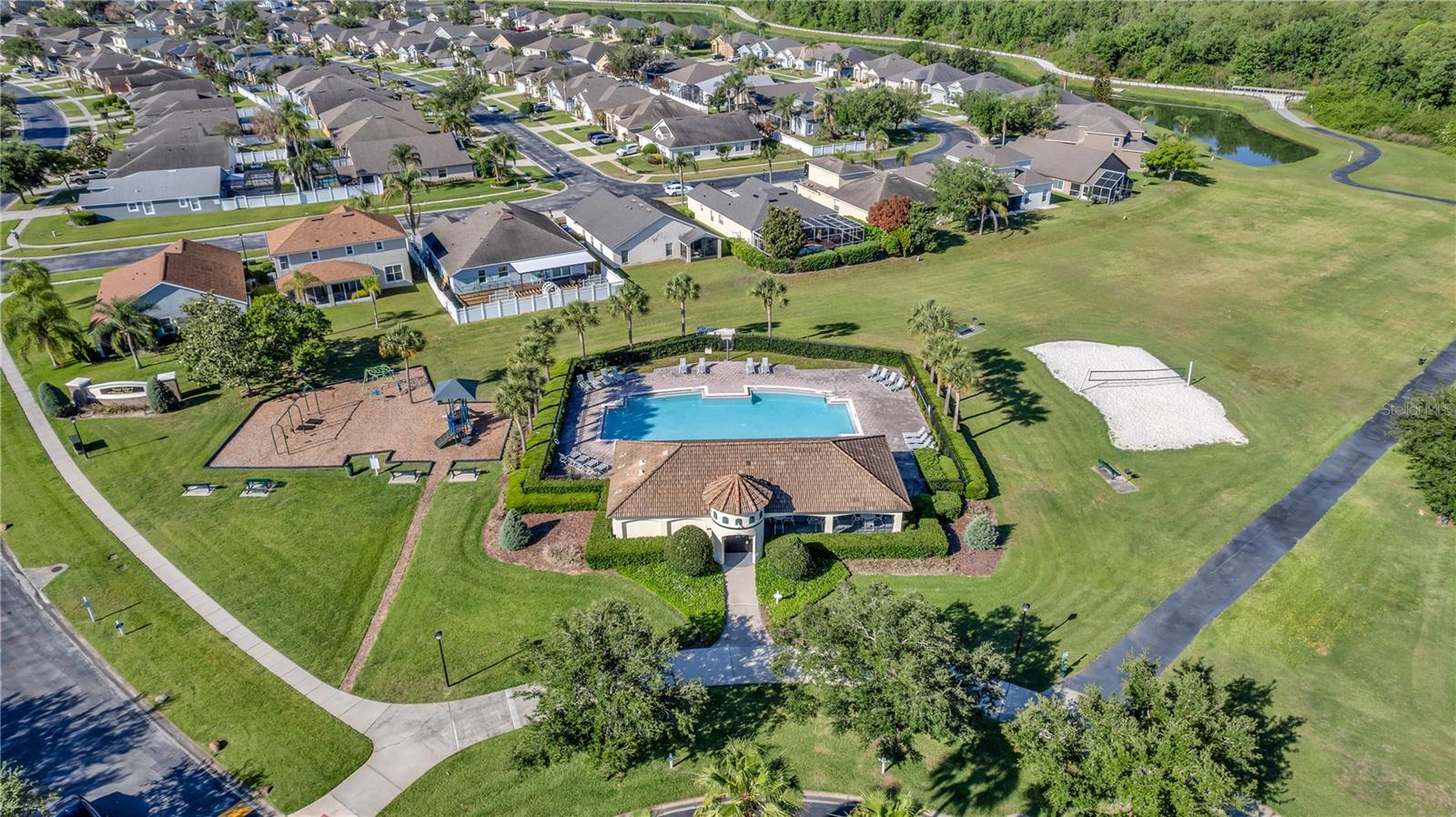 WINDSOR POINT - Residential