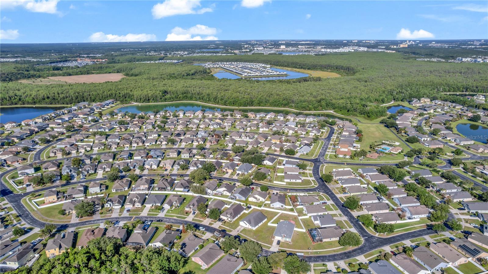 WINDSOR POINT - Residential