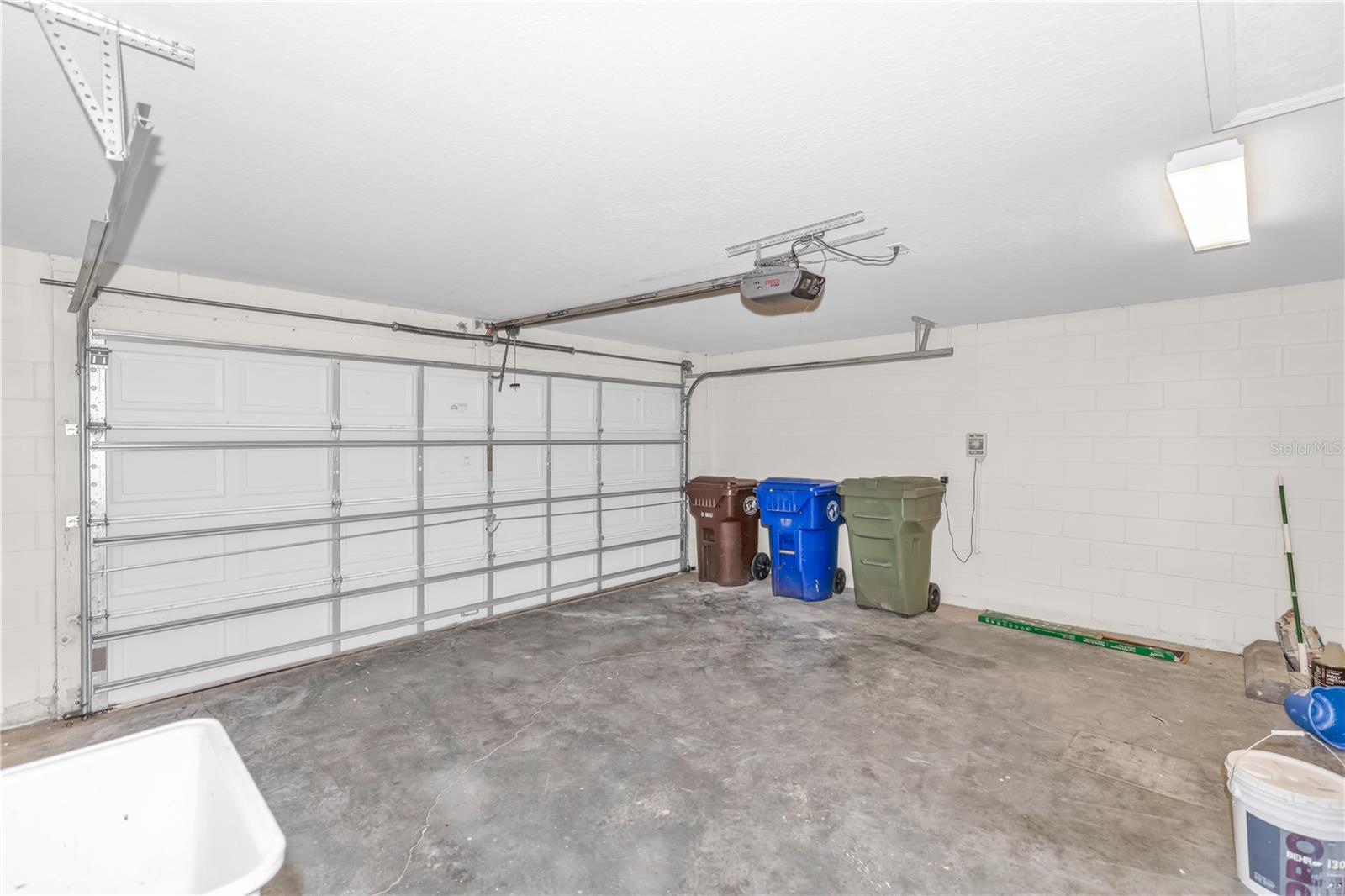 WINDSOR POINT - Residential