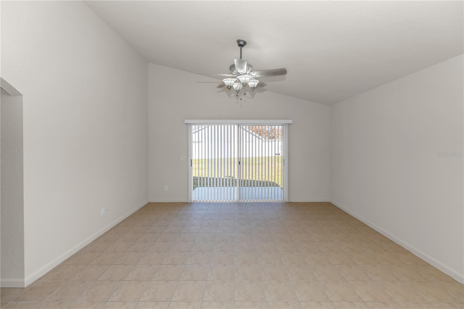 WINDSOR POINT - Residential