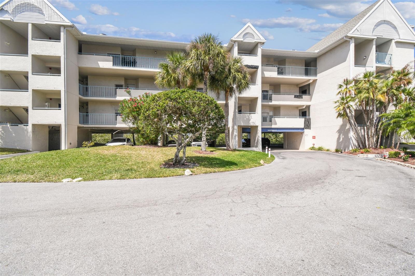 5537 SEA FOREST DRIVE 301