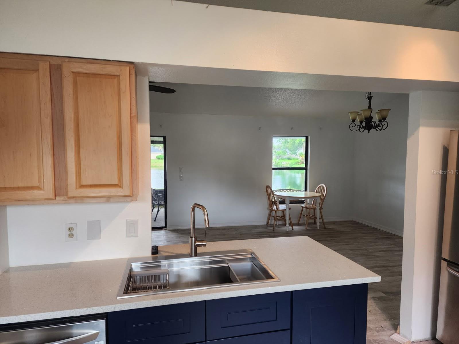 CENTRE LAKE - Residential