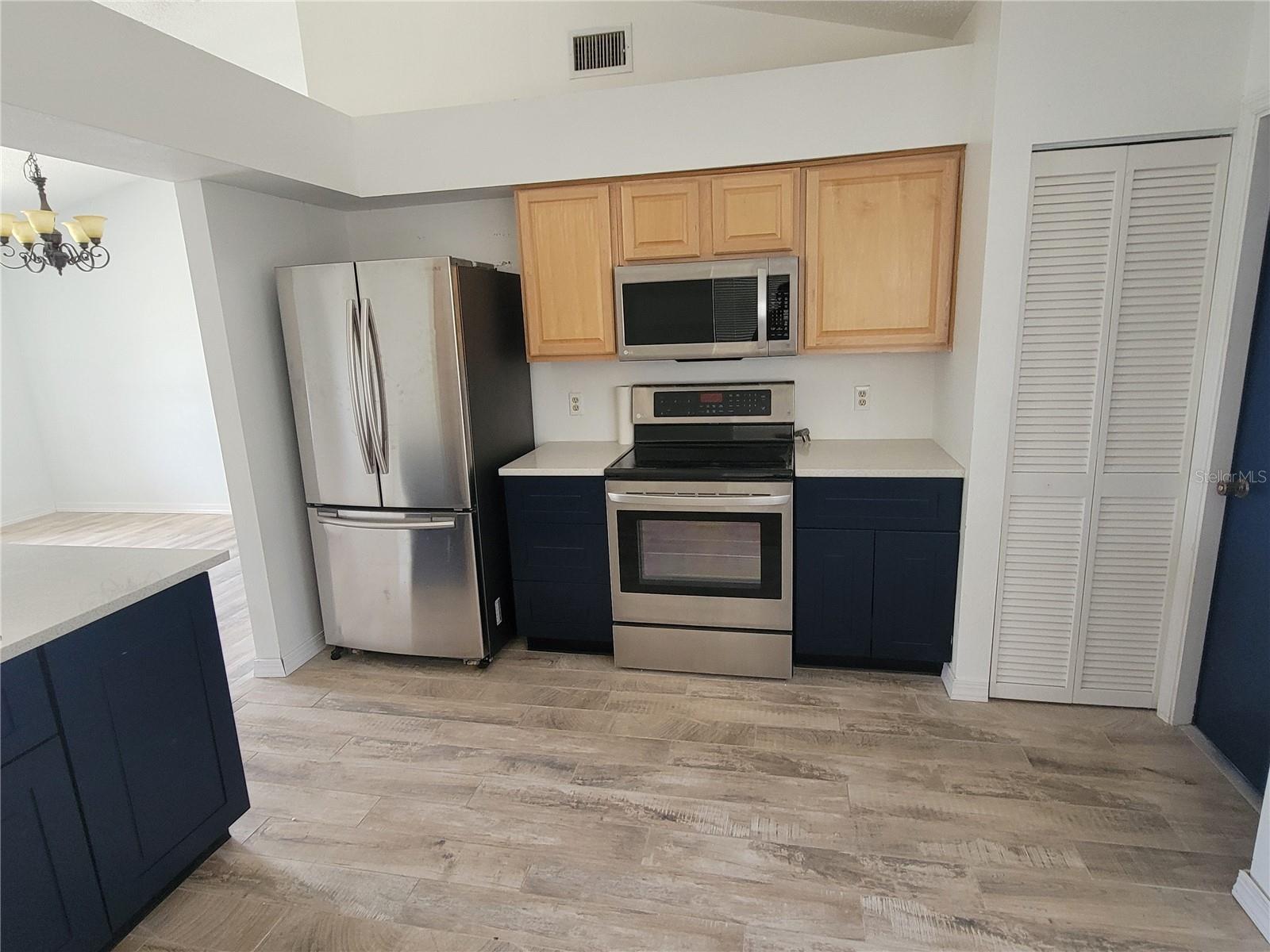 CENTRE LAKE - Residential