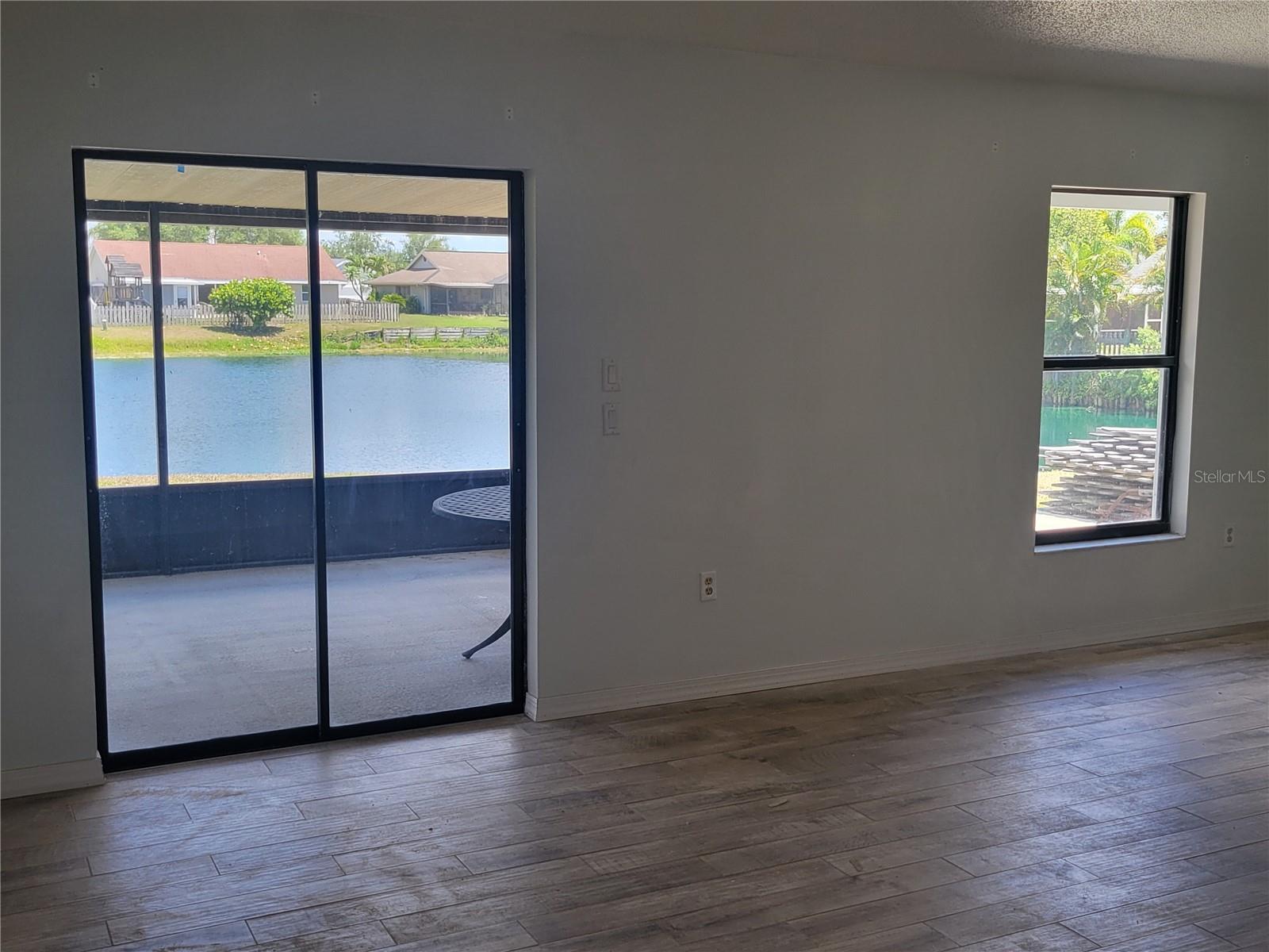 CENTRE LAKE - Residential