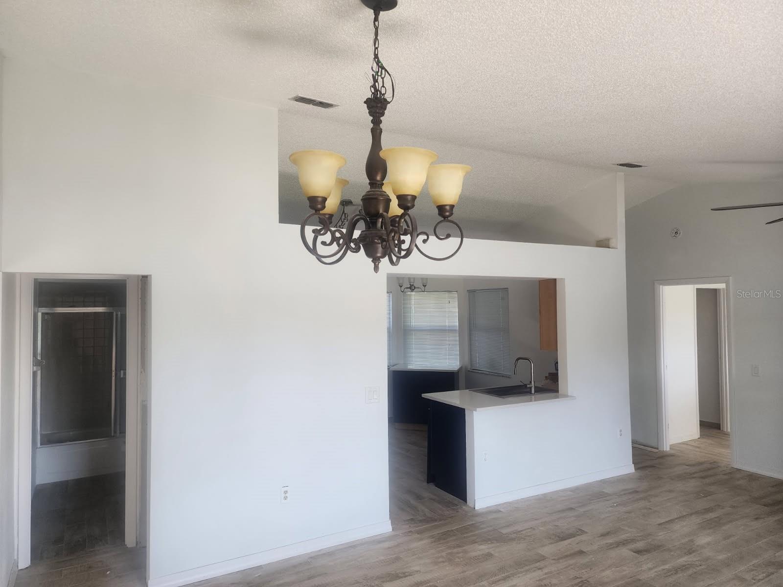 CENTRE LAKE - Residential