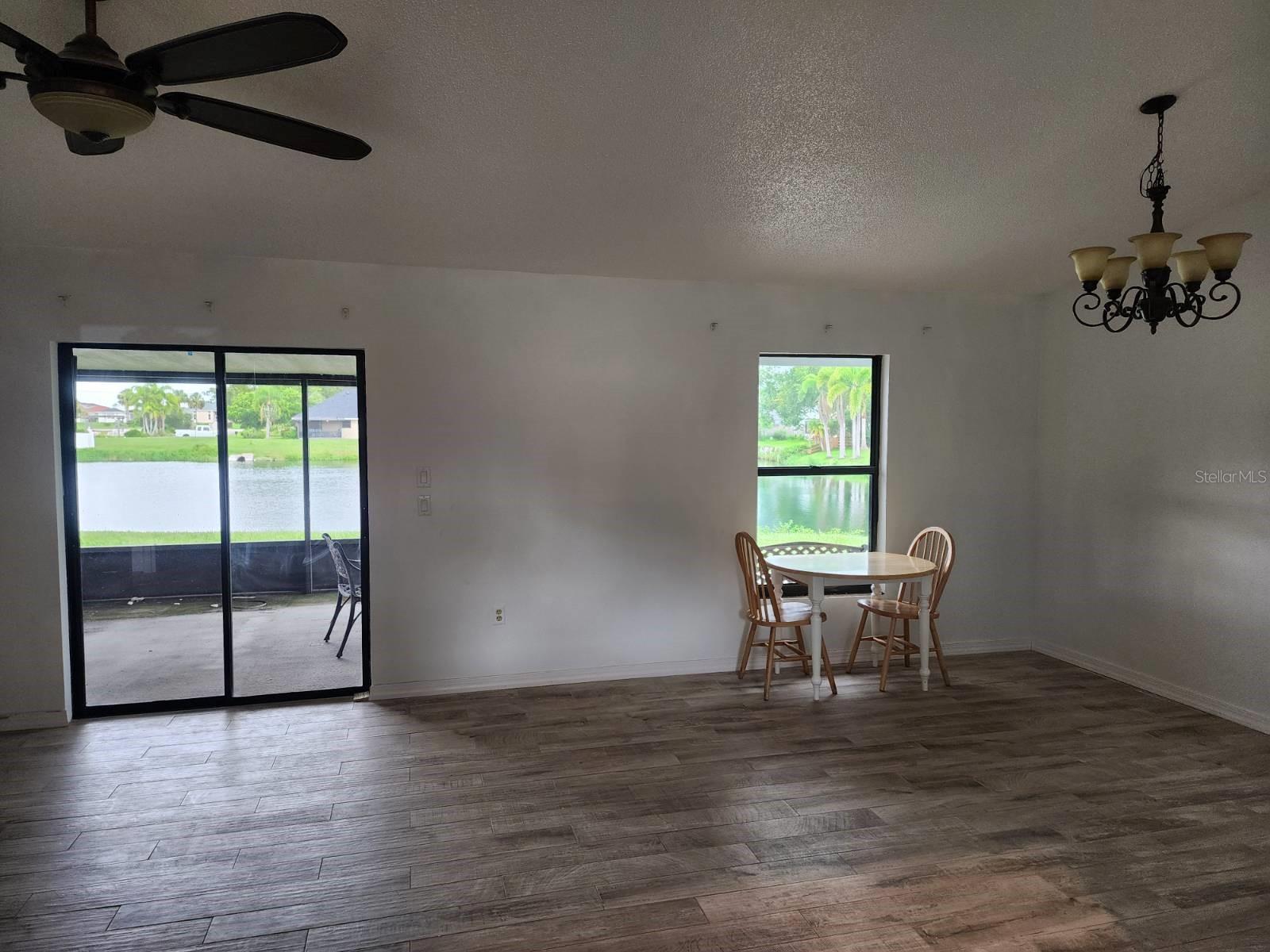 CENTRE LAKE - Residential