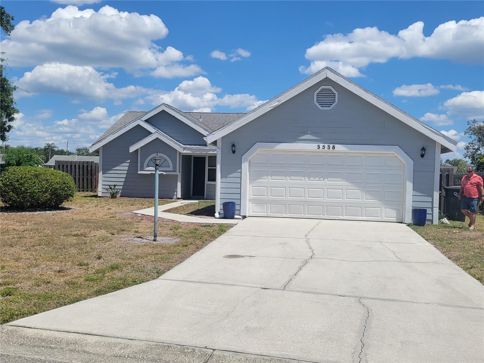 CENTRE LAKE - Residential