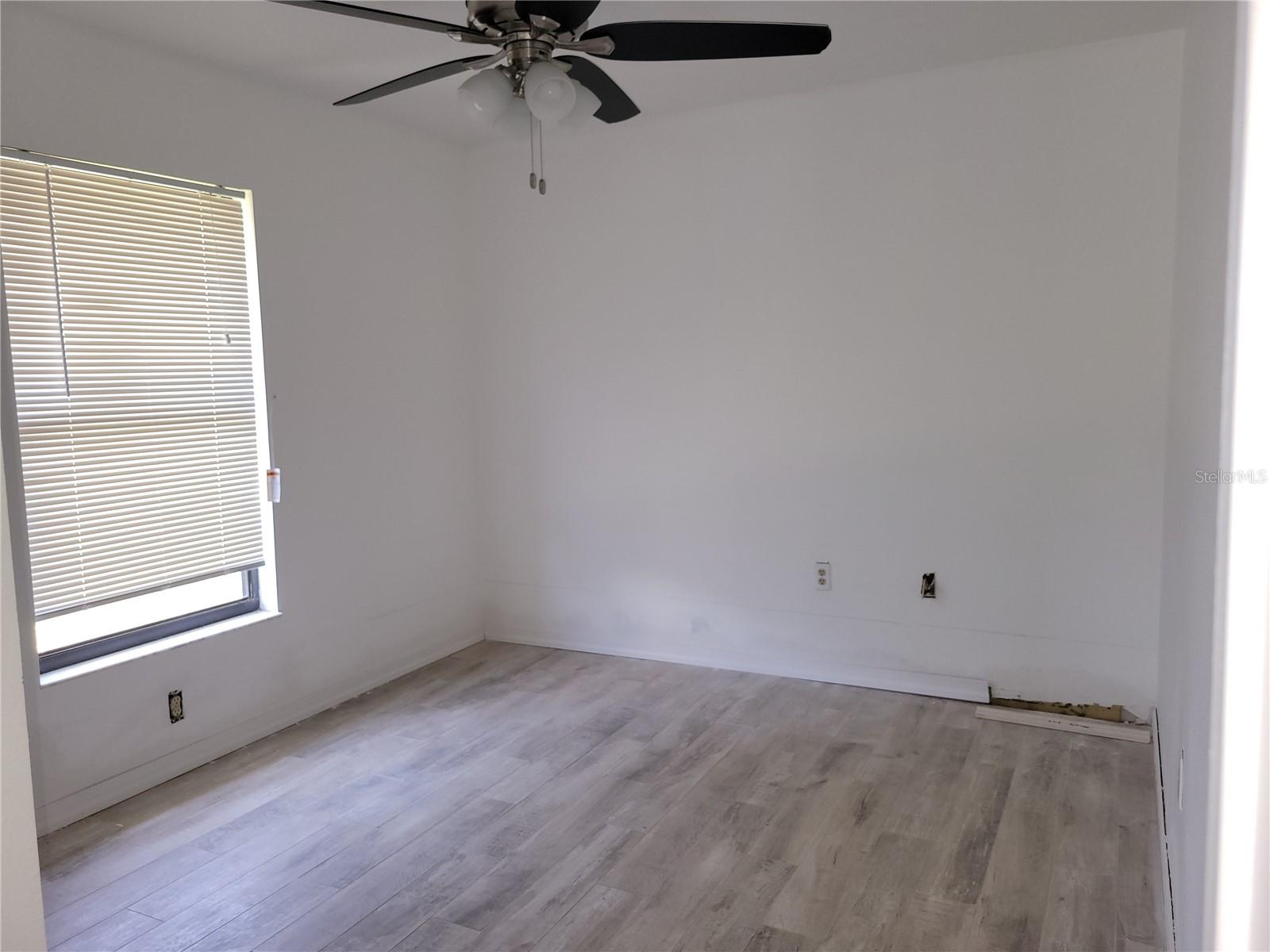 CENTRE LAKE - Residential