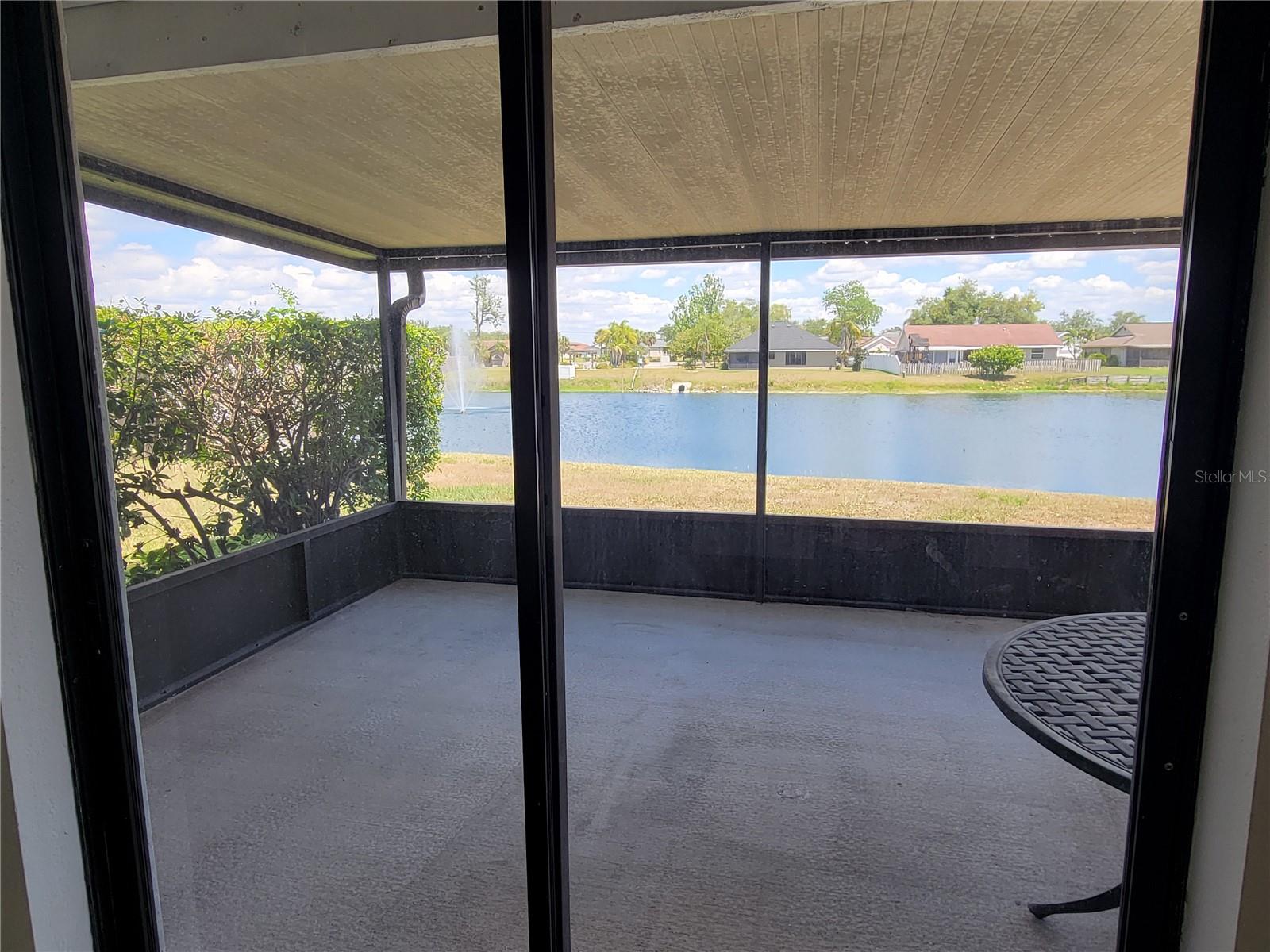 CENTRE LAKE - Residential