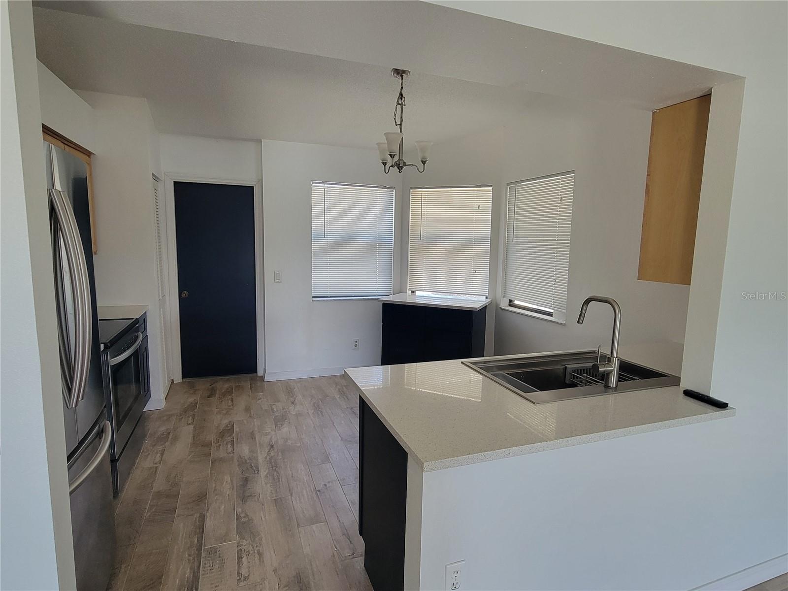 CENTRE LAKE - Residential