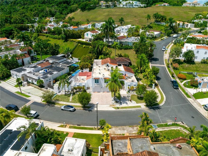 Spacious expanded residence located in one of San Juan’s most sought-after communities. Features 6 bedrooms, 5.1 bathrooms, and 3,900 sq. ft. of construction on a corner lot of over 1,100 m². Includes a terrace ideal for entertaining, private pool with lounging areas, and a backup power generator. Designed for comfort and convenience, this home offers quick access to shopping centers, schools, and main highways.