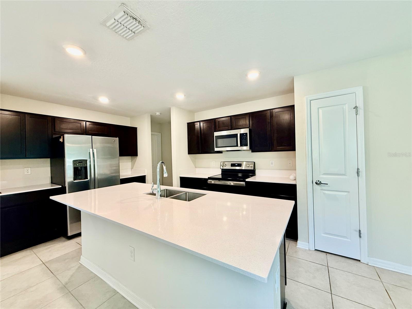 STOREY CREEK PH 2B - Residential Lease