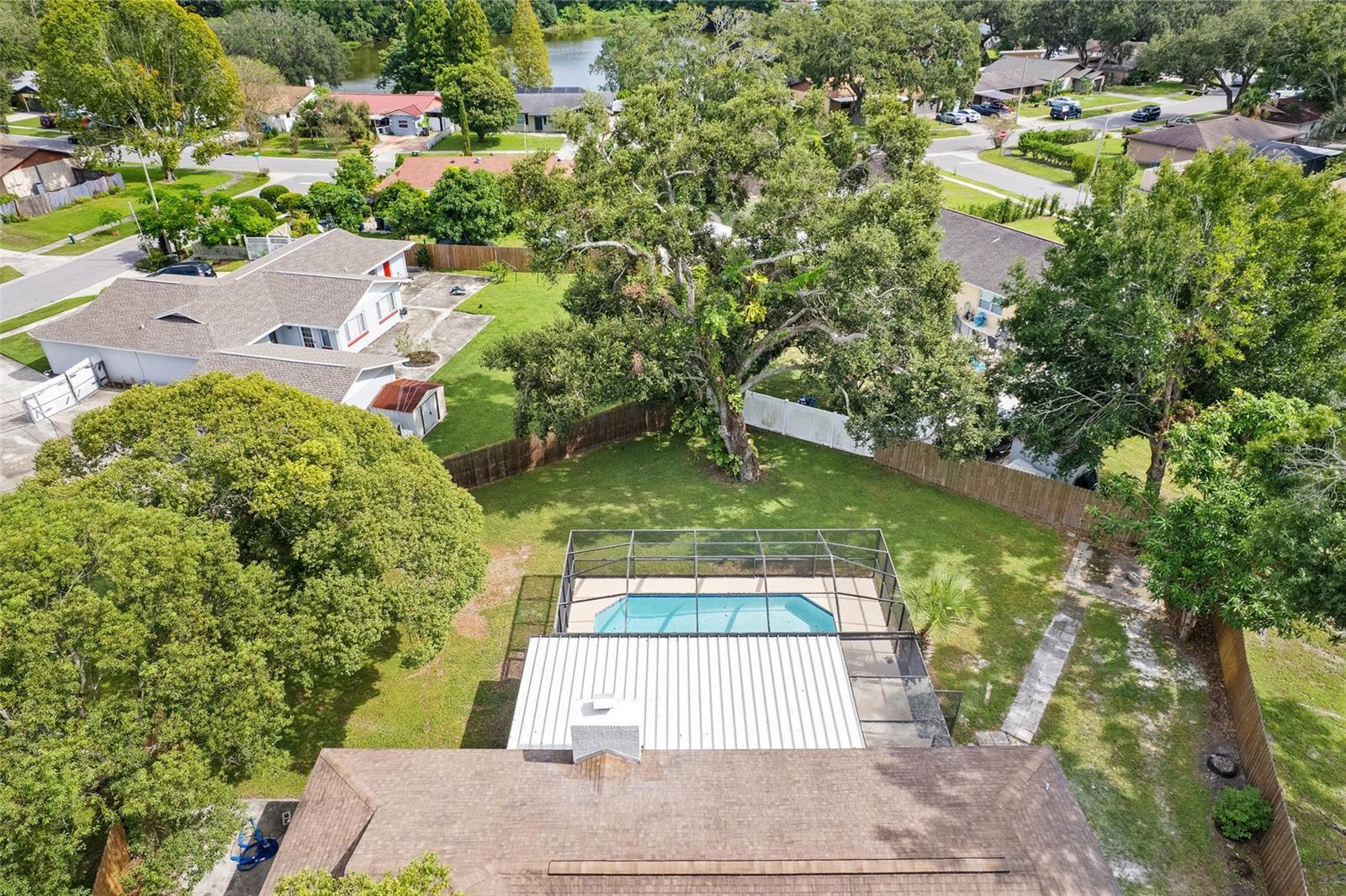 PRESIDENTIAL MANOR UNIT 2B - Residential