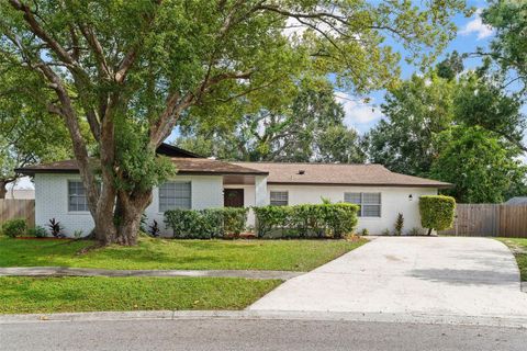 Photo of 5207 Burr Place, Seffner, FL 33584 (MLS # TB8434478)